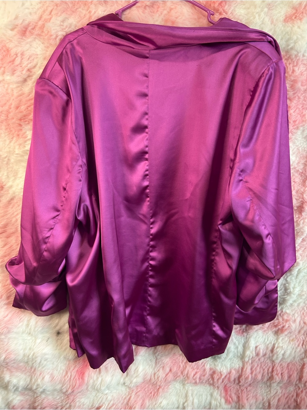eesome Fuchsia Satin Robe Jacket - Picture 3 of 4
